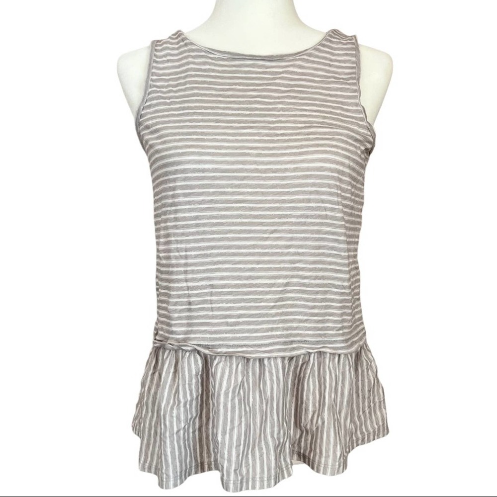 🌸 Loft | Women's Grey and White Striped Ruffled Sleeveless Shirt - Size Small